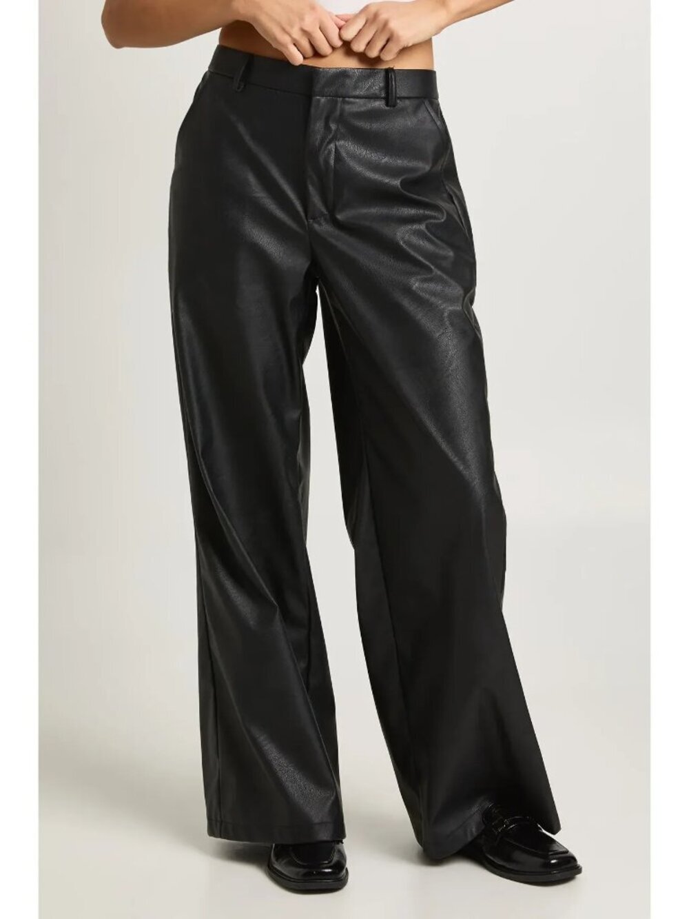 Old Navy Black Faux Leather Wide Leg HIgh Rise Pants Women Size 16 Tall